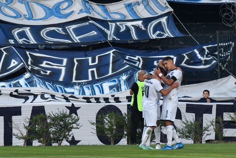 La Lepra sigue de racha: venció a Quilmes y tiene puntaje ideal con Berti Foto: @CSIROficial