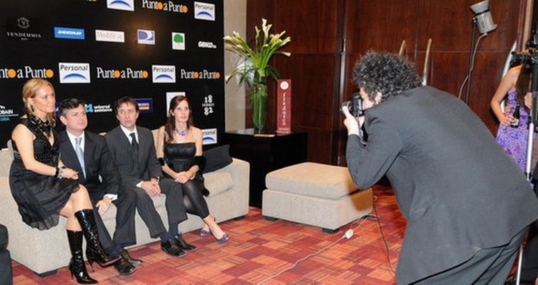 Jefes de Punto a Punto Córdoba, con sus esposas. Foto: Gerardo Gómez / MDZ