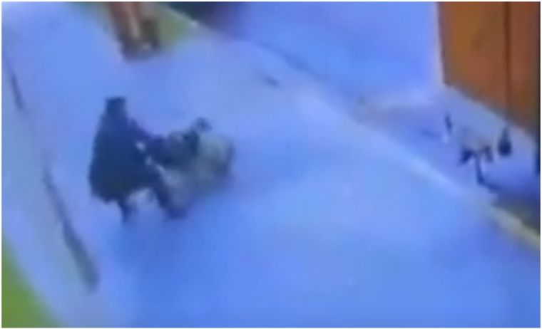 El hecho ocurrió en Madariaga y Tucumán. Foto: Captura de video