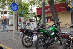 Estacionamiento gratis: uno de los beneficios de las motos. Foto: Rodrigo DAngelo / MDZ
