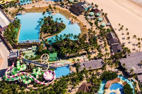 Viajar con niños permite vivir experiencias inolvidables en familia. Foto: IG @beachpark