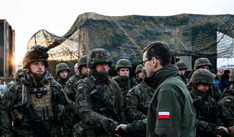 soldados de Polonia Miles de solados de Polonia están dispuestos en la frontera. Foto: Efe.