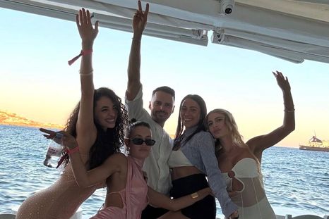 Las imágenes de Emanuele Buttini, acusado por formar parte de la red de prostitución, muestran grandes fiestas y figuras del deporte. Las imágenes de Emanuele Buttini, acusado por formar parte de la red de prostitución, muestran grandes fiestas y figuras del deporte.