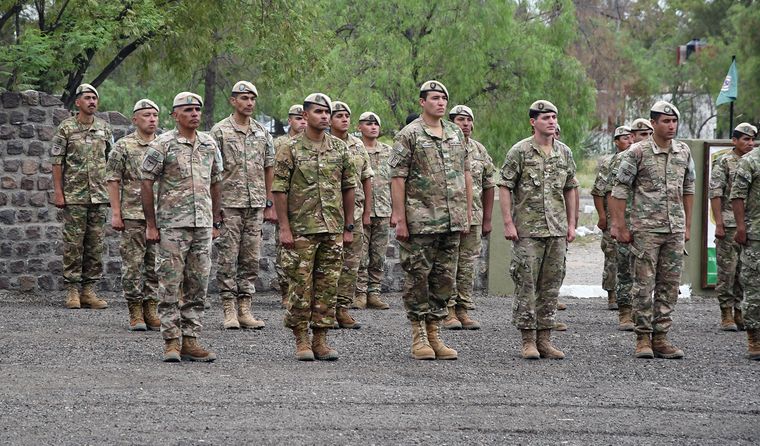 Los haberes del personal militar volverán a actualizarse en septiembre según la grilla oficial.