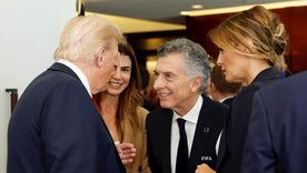 Mauricio Macri y Donald Trump se cruzaron en la final del Mundial de Clubes. Mauricio Macri y Donald Trump se cruzaron en la final del Mundial de Clubes.