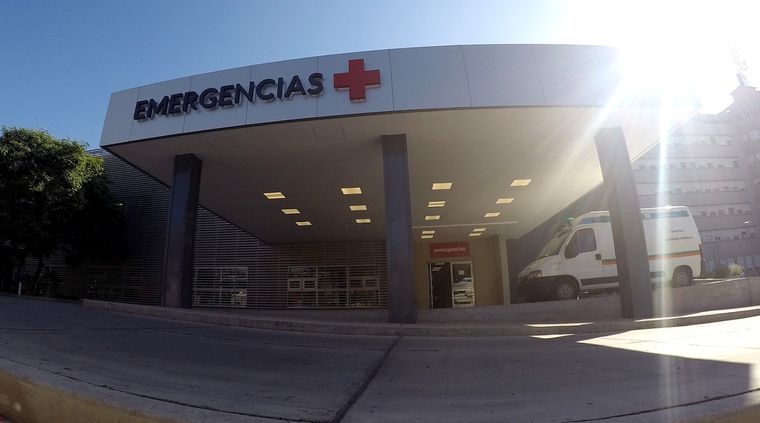 José Vidigh está con asistencia respiratoria en la terapia intensiva del Hospital Central Foto: Imagen de archivo / ALF PONCE MERCADO / MDZ