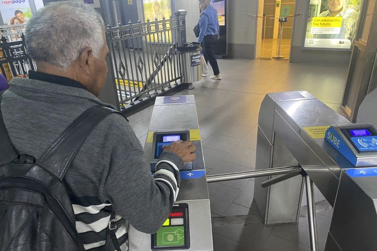 Hay paros escalonados en todas las líneas de subte y el Premetro. Foto: Telam