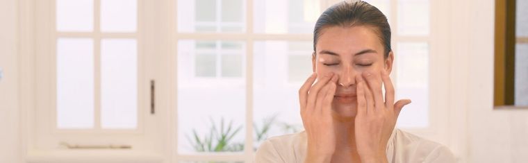 Las bofetadas en el rostro pueden ser muy efectivas en contra de las arrugas. Foto: Ritual Cosmetics