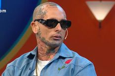 Una infancia marcada por la humildad: Noir recordó sus días comprando calcomanías frente a la escuela.