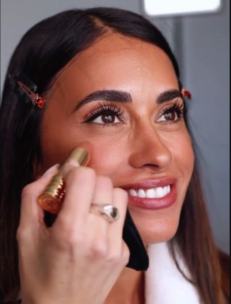 Insólito. estos son los precios de cada producto dentro de la rutina de makeup de Antonela Roccuzzo Foto: Instagram