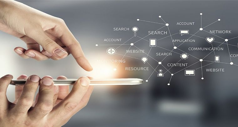 Las pequeñas y medianas empresas pueden estar a un paso de la transformación digital, pero muchas veces, la dinámica diaria las aleja de esa posibilidad. Foto: Pexels