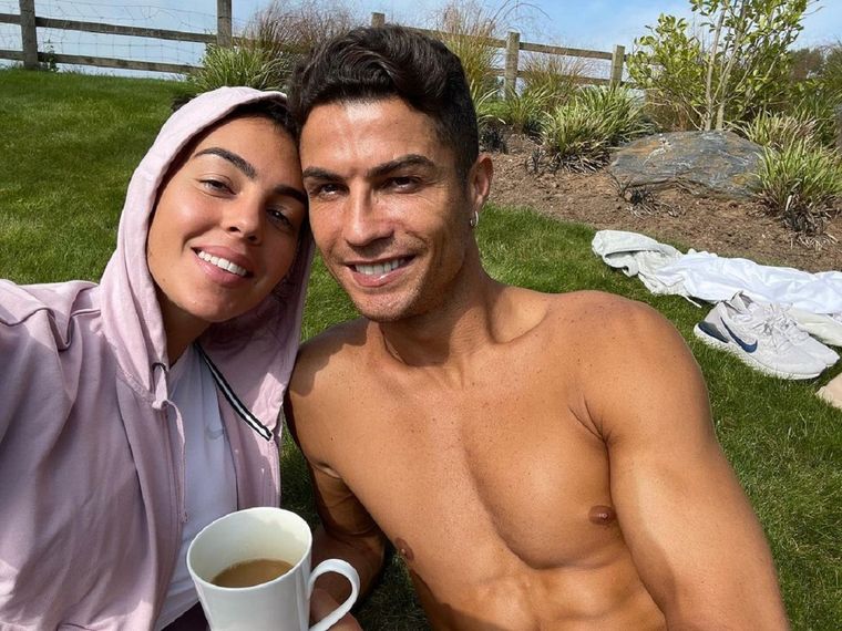 La increíble transformación de Georgina Rodríguez, luego de conocer a Cristiano Ronaldo Cristiano Ronaldo y Georgina Rodríguez. Foto: Instagram Georgina Rodríguez