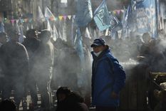 La UCR acusa al Gobierno de generar un Estado paralelo a través de los planes sociales. Foto: EFE