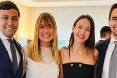 Gabriela Arias Uriburu y sus hijos. Gabriela Arias Uriburu junto a Karim, Sharif y Zahira Foto: Gentileza Revista Gente. Gabriela Arias Uriburu y sus hijos. Gabriela Arias Uriburu junto a Karim, Sharif y Zahira Foto: Gentileza Revista Gente.