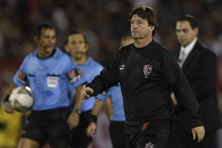 Hace 12 años, Alfredo Berti dirigió a Newell´s durante cinco partidos en la Libertadores y terminó con saldo a favor. Hace 12 años, Alfredo Berti dirigió a Newell´s durante cinco partidos en la Libertadores y terminó con saldo a favor.