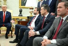 Cuentas de altos funcionarios del gobierno de Trump estaban incluidas en el chat grupal. Foto: BBC Cuentas de altos funcionarios del gobierno de Trump estaban incluidas en el chat grupal. Foto: BBC