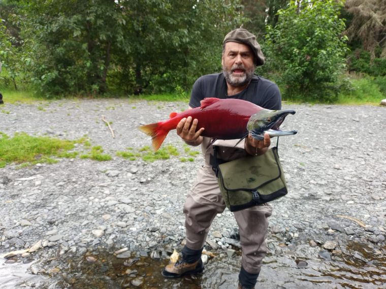 Pepe Reginato en las aguas de Alaska, una aventura que piensa repetir. Pepe Reginato en las aguas de Alaska, una aventura que piensa repetir.