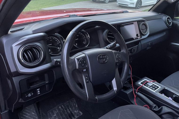 Toyota Tacoma V8