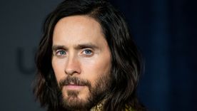 JARED LETO TIENE UNA FUERTE HISTORIA DE VIDA. SUS PRIMEROS AÑOS NO FUERON FÁCILES.