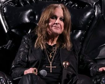Profundo dolor. Foto: Instagram/ @ozzyosbourne. Profundo dolor. Foto: Instagram/ @ozzyosbourne.