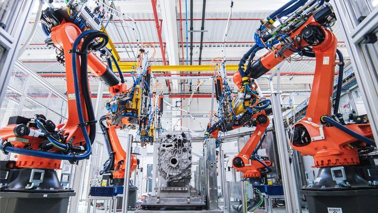 Nuevo hito industrial: Mercedes Benz produce unidades eléctricas del GLC en Europa del Este