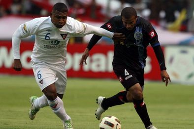 MDZol | Carlos Sánchez se hizo expulsar de manera infantil. Foto: EFE