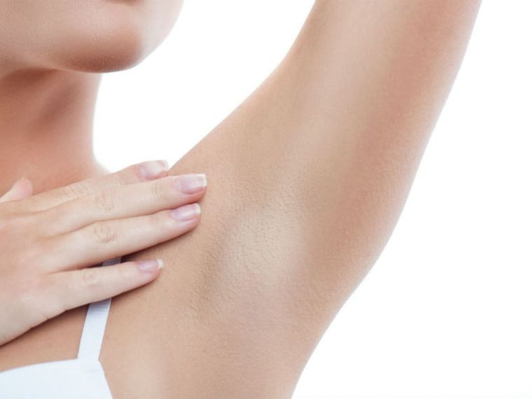 Axilas impecables con este remedio casero.