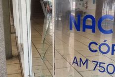 Las autoridades de Radio Nacional Córdoba denunciaron que una persona atacó el edificio donde funciona la emisora Foto: Twitter Radio Nacional Córdoba