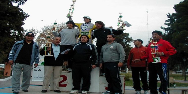 Así fue el podio del duatlón de La Paz en la temporada pasada. Foto: MDZ