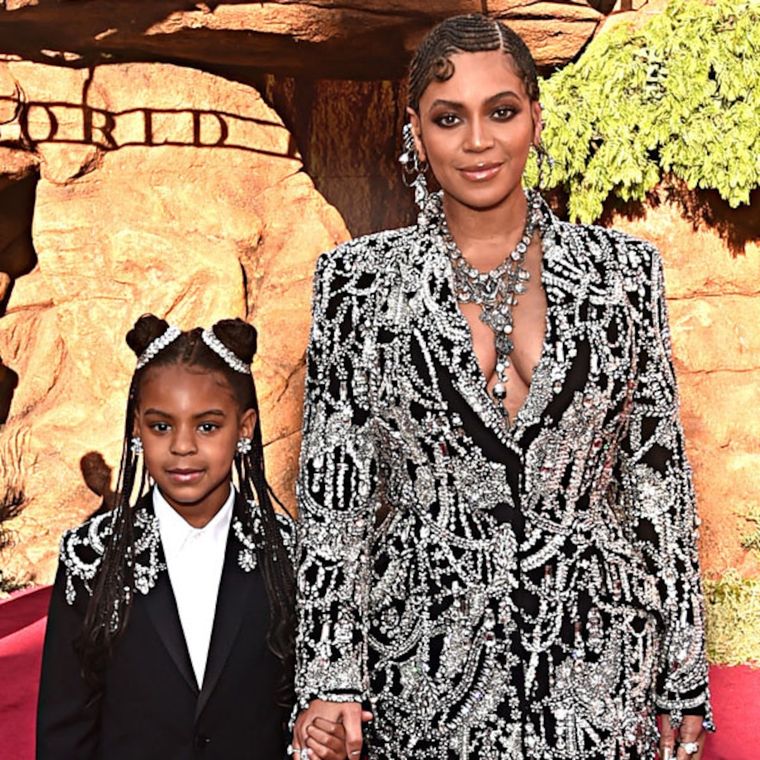 Foto: https://www.eonline.com/mx/news/1150517/mira-como-blue-ivy-se-robo-todo-el-protagonismo-el-dia-de-las-madres