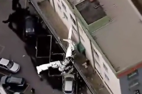 se estrello una avioneta contra un edificio residencial en brasil y el video es estremecedor se estrello una avioneta contra un edificio residencial en brasil y el video es estremecedor