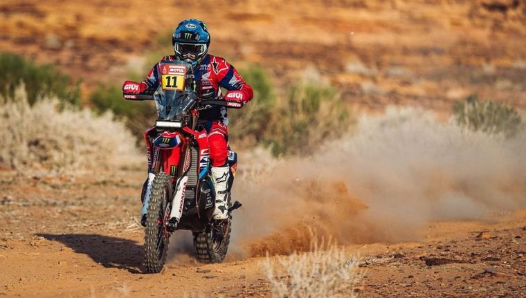 Nacho Cornejo gana y manda en la clasificación de las motos. Foto: Instagram @nachocornejo11