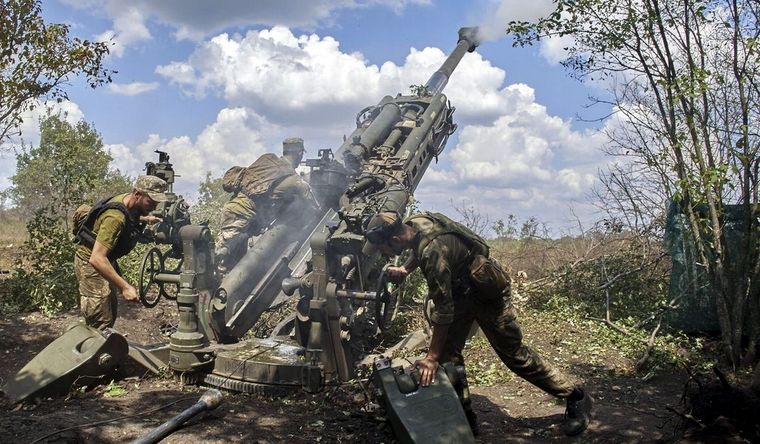 artillería ucraniana obús M777 La artillería de Ucrania tiene el poderoso obús M777, de EEUU. Foto: Efe.