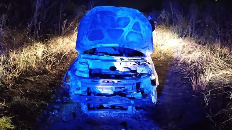 El auto fue hallado en la madrugada de este martes Foto: La Capital