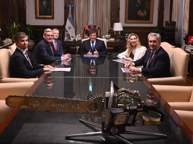 Milei se reunió varias veces con los representantes del proyecto Vicuña. 