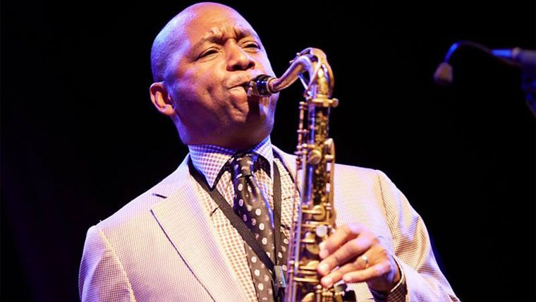 El legendario saxofonista Brandford Marsalis se presenta en el Teatro Mendoza
