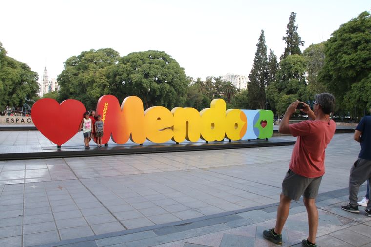 La provincia se colmará de turistas que disfrutaran de todas sus tracciones en este fin de semana largo. Foto: Maximiliano Ríos/MDZ