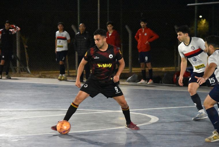 Alemán B lidera la zona A en la sexta fecha del Clausura. Foto: Prensa Alemán