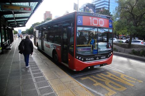 Cuánto cobran los choferes de colectivo en el AMBA. Cuánto cobran los choferes de colectivo en el AMBA.