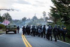 Uno de los últimos conflictos importantes con las comunidades mapuches. Fue en mayo de este año, en el desalojo de Villa Mascardi Foto: Télam