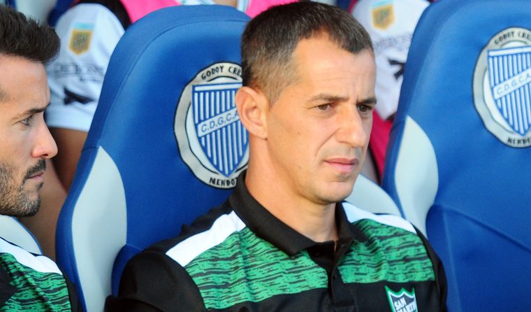 Leandro Romagnoli es el nuevo DT de Guaraní de Paraguay. Leandro Romagnoli es el nuevo DT de Guaraní de Paraguay.