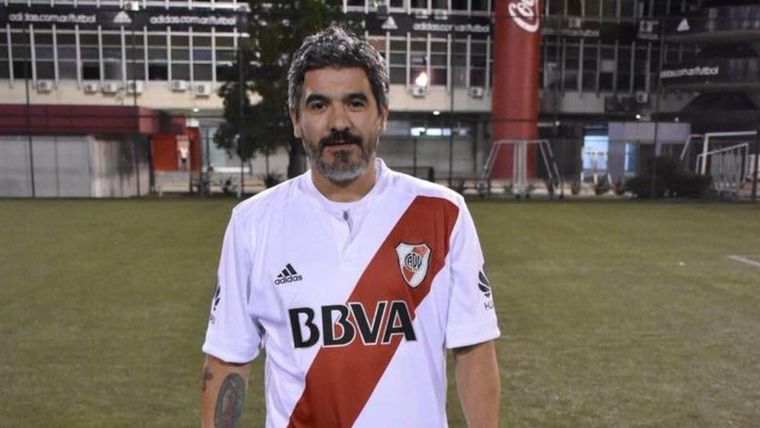 Ariel Ortega juega en el Senior de River Plate. Foto: River Polideportivo