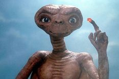 El muñeco original de la película E.T., el extrarrestre fue subastado por una gran suma económica.