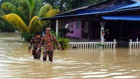 En Indonesia, hay inundaciones y deslizamientos de tierra tras las fuertes lluvias. Foto Efe En Indonesia, hay inundaciones y deslizamientos de tierra tras las fuertes lluvias. Foto Efe