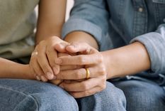 A través de Luz del Cielo madres y padres que hoy no tienen a sus hijos con vida acompañan a otras personas que estén pasando por lo mismo. Foto: Shutterstock