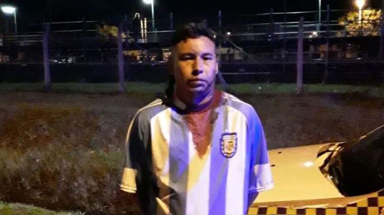 El agresor fue detenido con manchas de sangre en su ropa y un corte en la cabeza Foto: TN