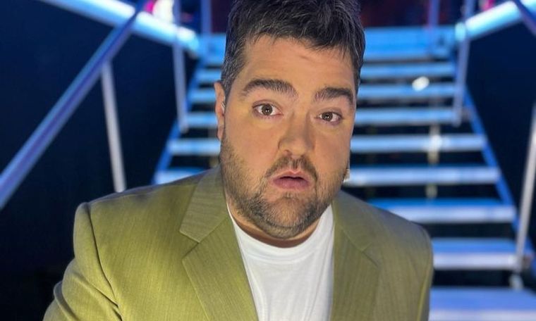Darío podría mudarse de señal y Adrián Suar quiere retenerlo. Foto: Instagram @dariobarassi