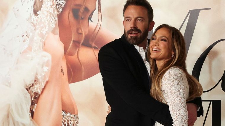 Foto: https://www.vanitatis.elconfidencial.com/celebrities/2022-08-21/jennifer-lopez-ben-affleck-boda-vestido-espanol-fuegos_3478690/