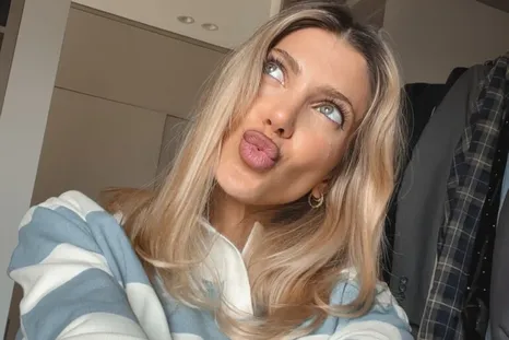 Mirá el look de Cande Ruggeri. Mirá el look de Cande Ruggeri.