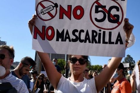 A muchos les molestan que las autoridades les digan qué tienen que hacer.